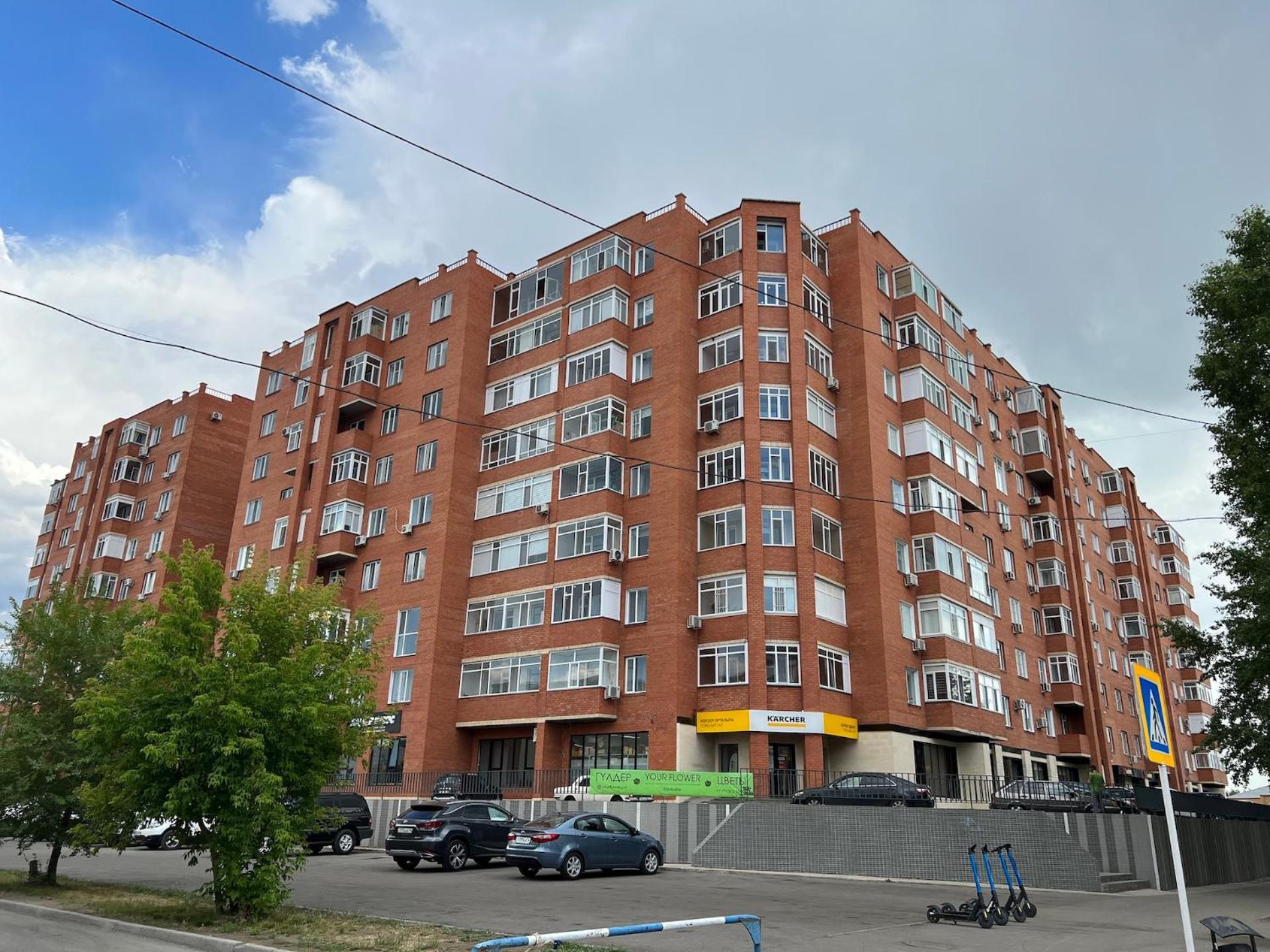 Uutnaya Quartira V Novom Dome Apartamento Pavlodar Exterior foto